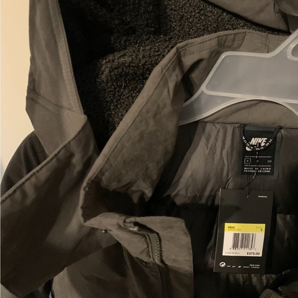 Nike sportswear’s tech pack down fill hooded parka jacket - Picture 11 of 11